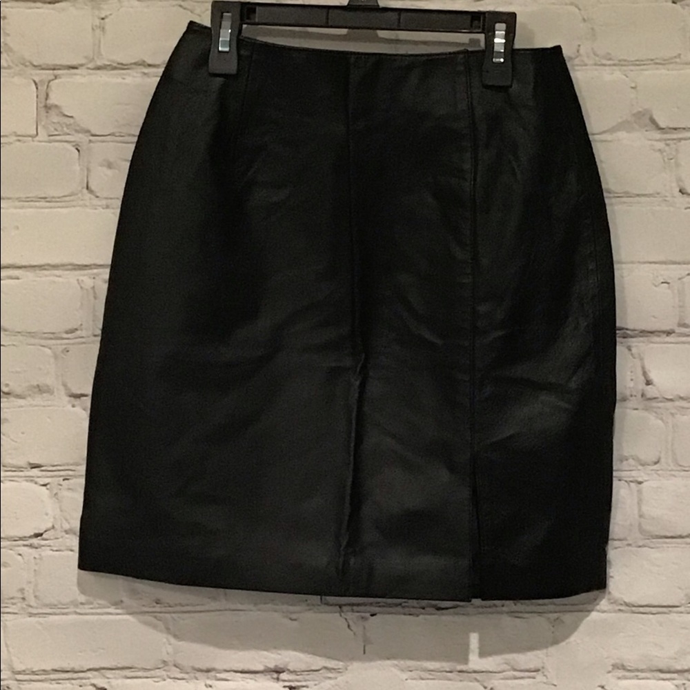 Newport News Styleworks Leather Skirt NWOT 🖤